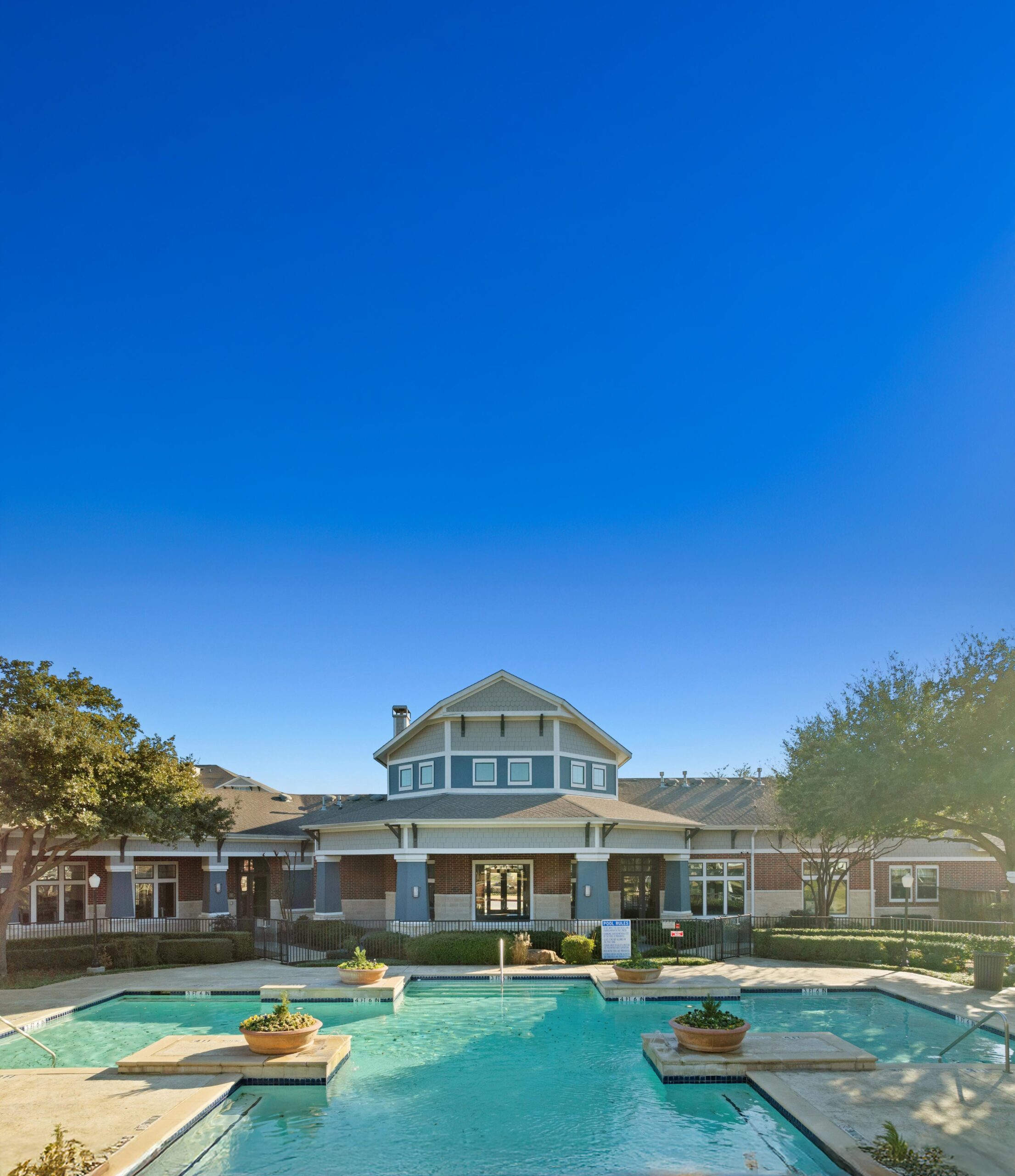 Newmark Arranges Sale and Financing of 452-Unit Value-Add Multifamily Community near DFW International Airport