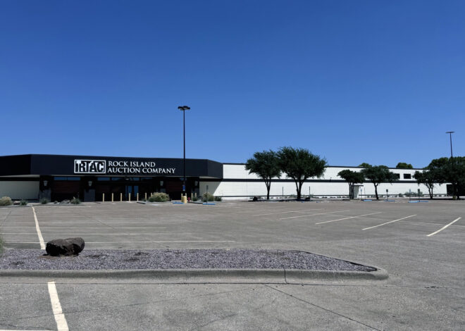 Bradford Signs Scooters Bar & Grill to 10-Year Lease in Soon-to-be-Renovated Retail Center