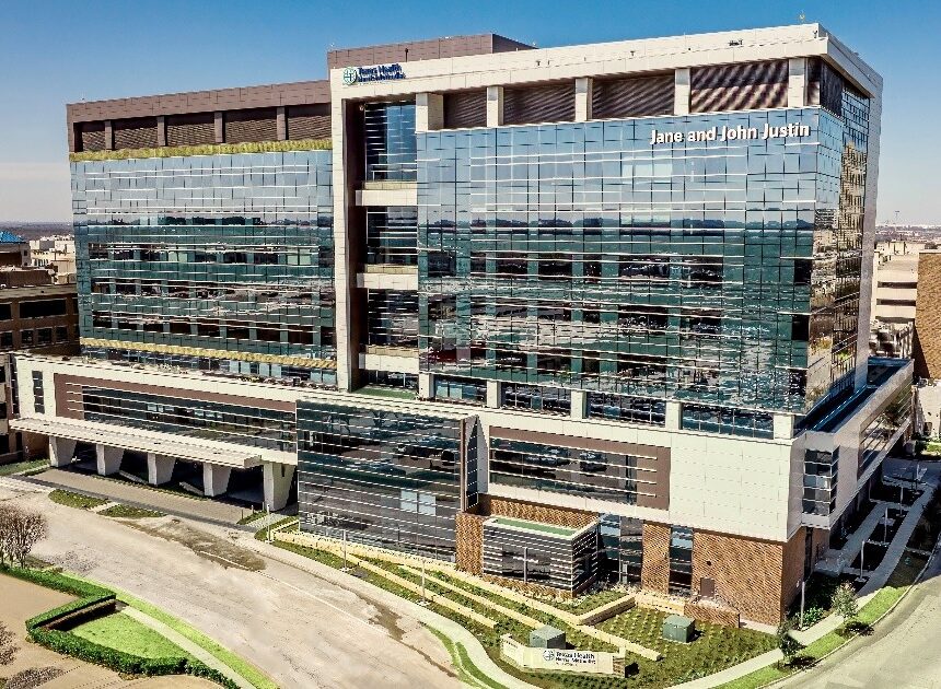 Texas Health Fort Worth Earns Gold Level ELSO Award